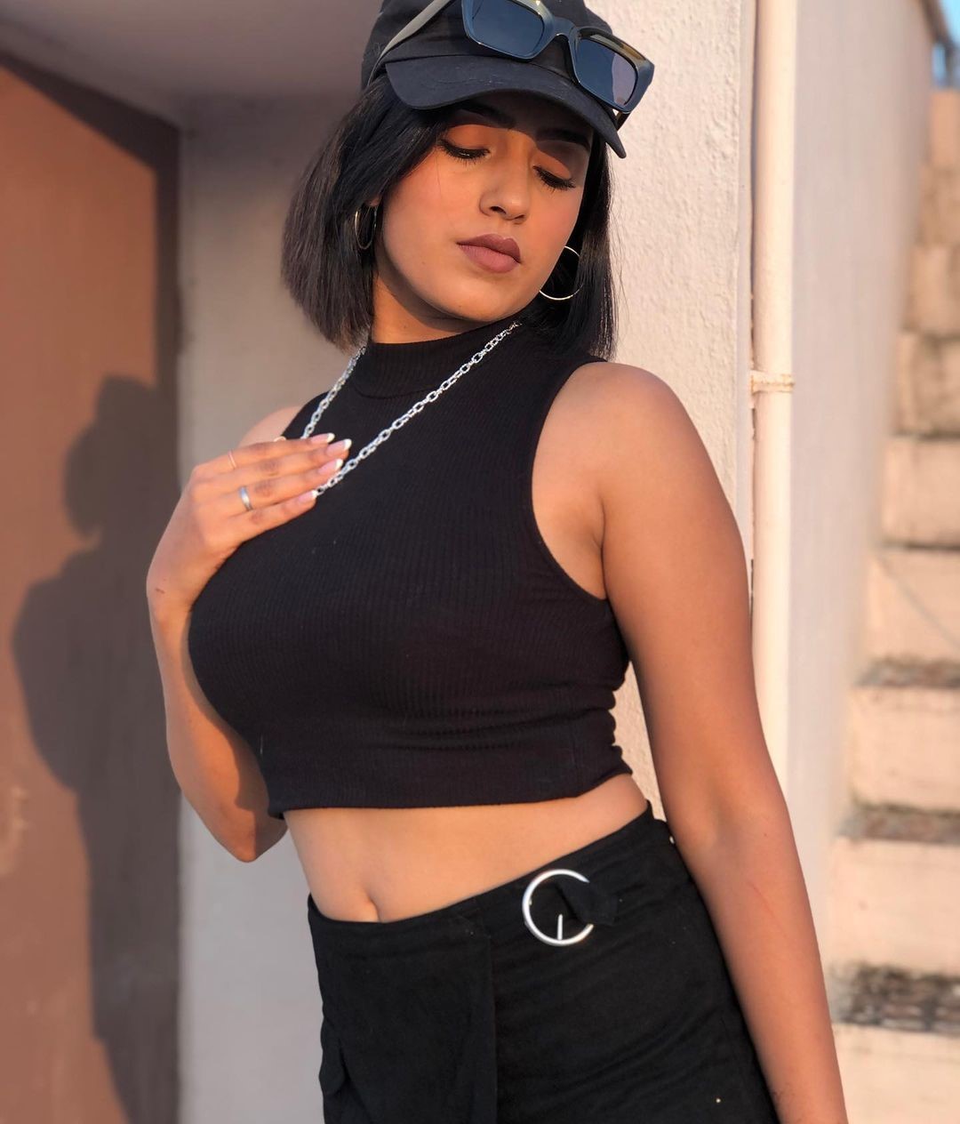 natasharoy